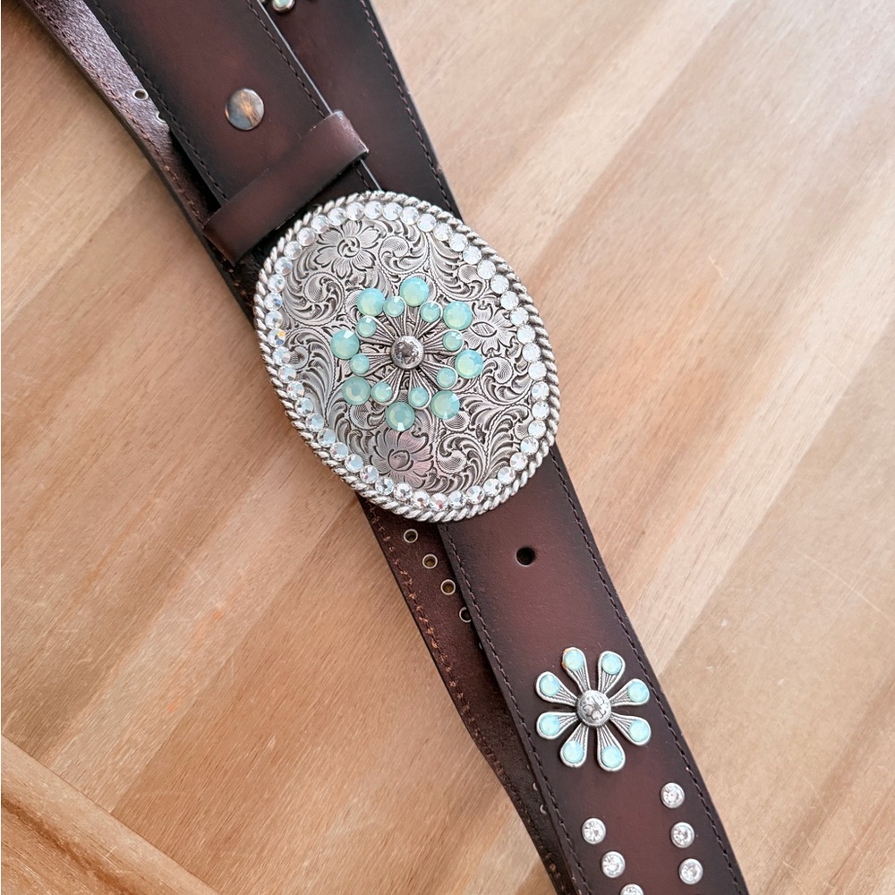 Ariat Brown Leather Floral Belt